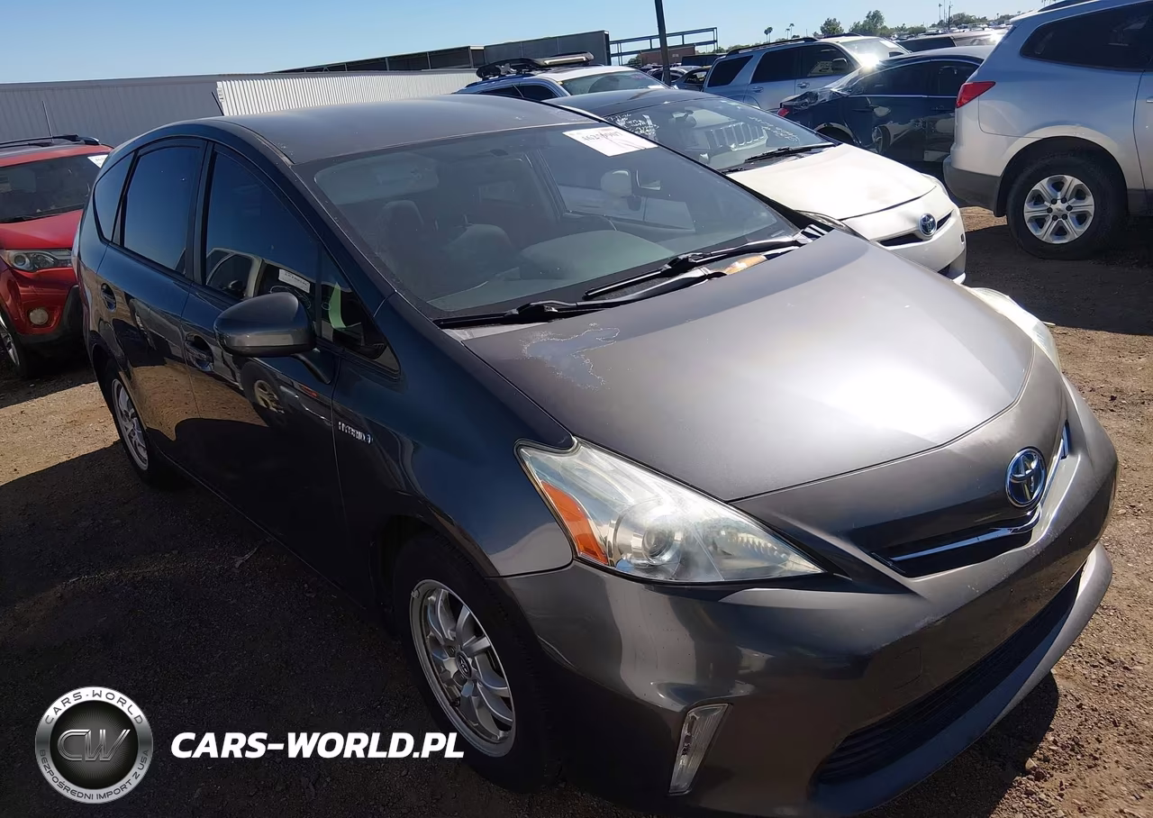 2014 Toyota Prius V Three – zdjęcie 1 z 16