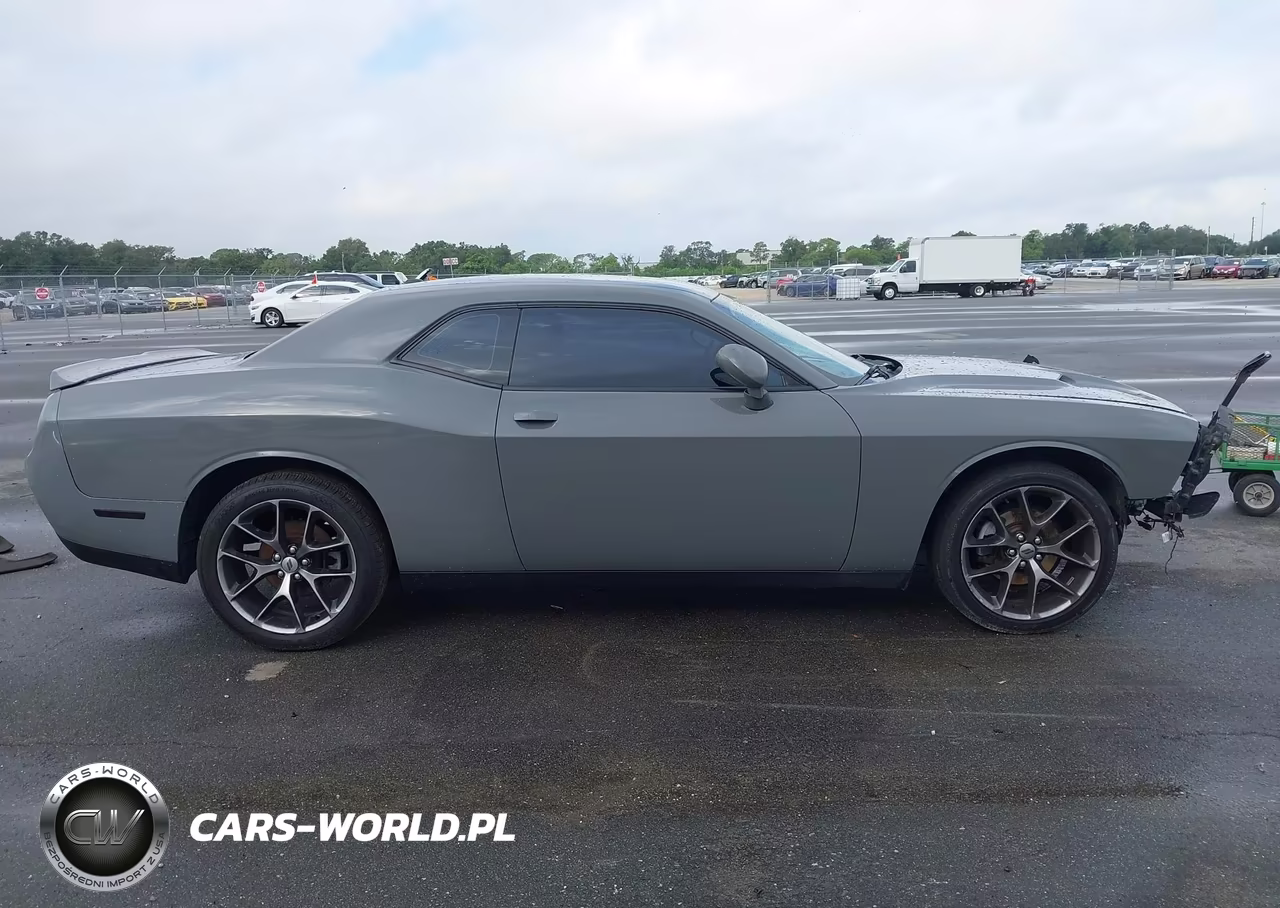 2018 Dodge Challenger Sxt VIN:2C3CDZAG5JH321924 - 14