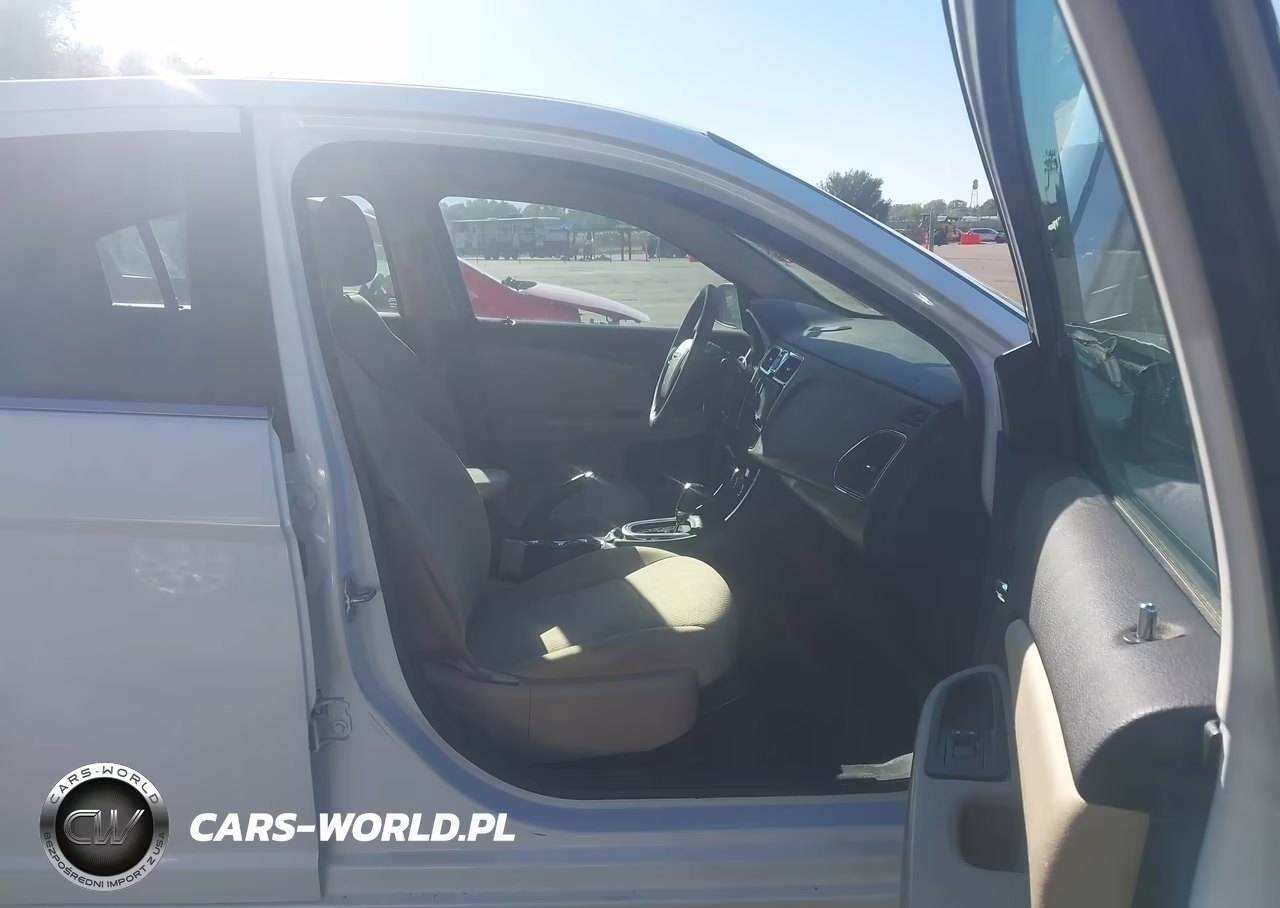 2012 Chrysler 200 Lx VIN:1C3CCBAB6CN272094 - 5