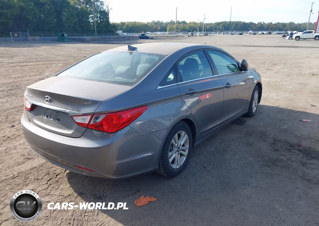 2011 Hyundai Sonata Gls VIN:5NPEB4AC0BH223127 - 4