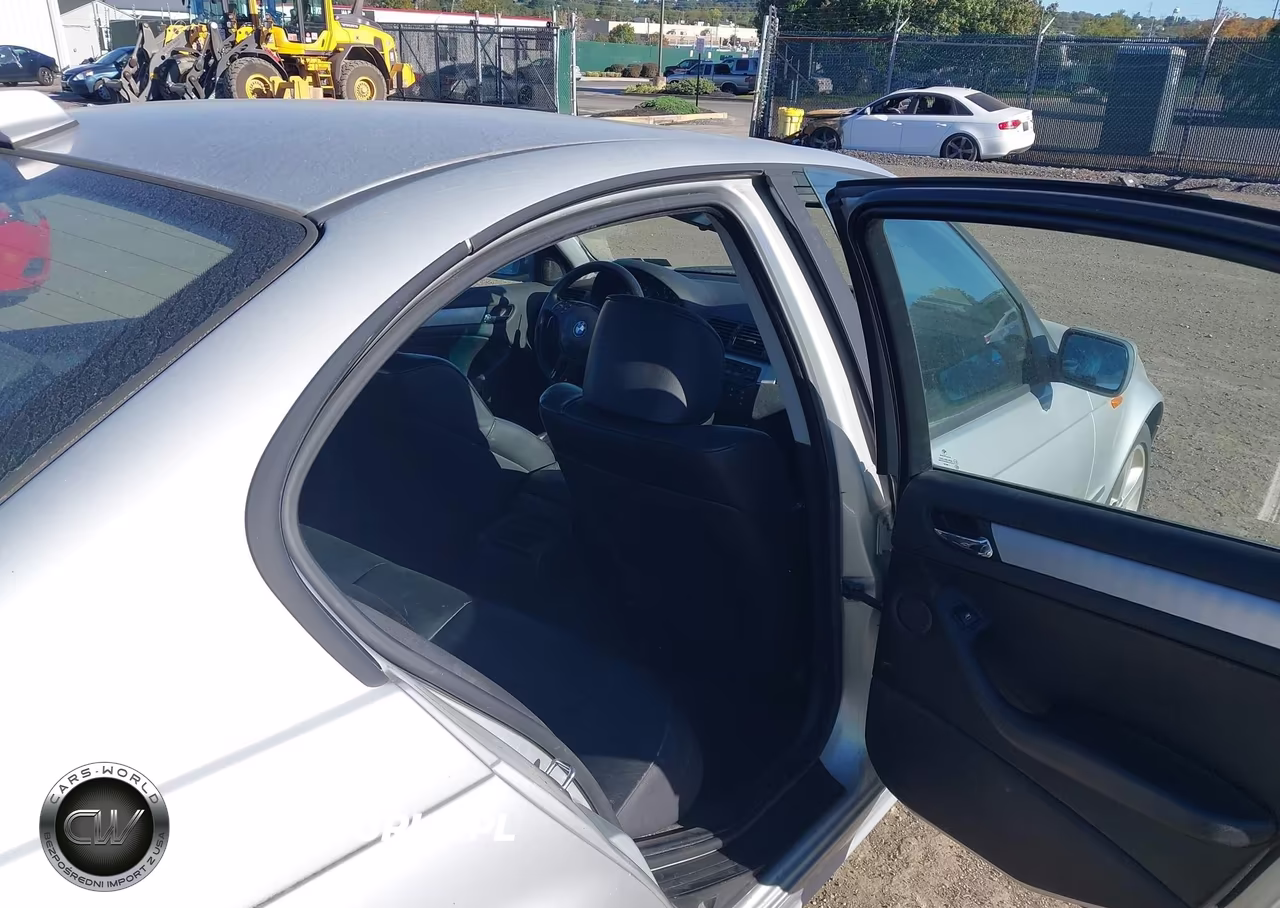 2004 BMW 325Xi VIN:WBAEU33494PM60701 - 8