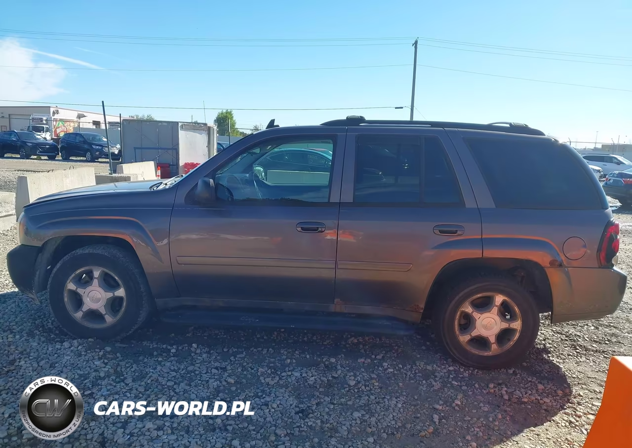 2008 Chevy Trail Blazer VIN:1GNDT13S482143875 - 14
