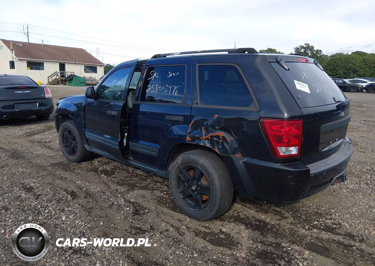 2005 Jeep Grand Cherokee Laredo VIN:1J4HS48N95C584029 - 3