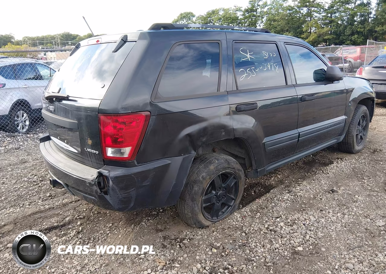 2005 Jeep Grand Cherokee Laredo VIN:1J4HS48N95C584029 - 4