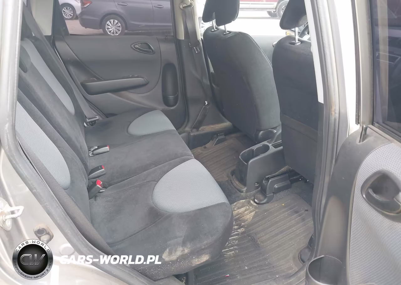 2008 Honda Fit VIN:JHMGD38488S052549 - 8
