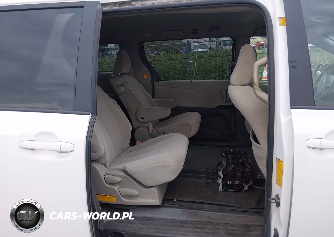 2011 Toyota Sienna Le V6 VIN:5TDKK3DCXBS086345 - 8