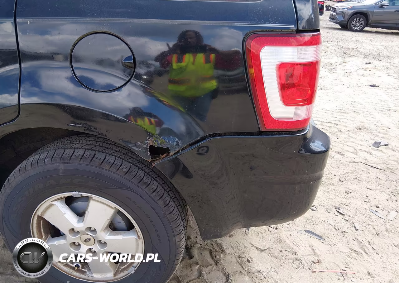 2008 Ford Escape Xlt VIN:1FMCU03Z38KE21637 - 6