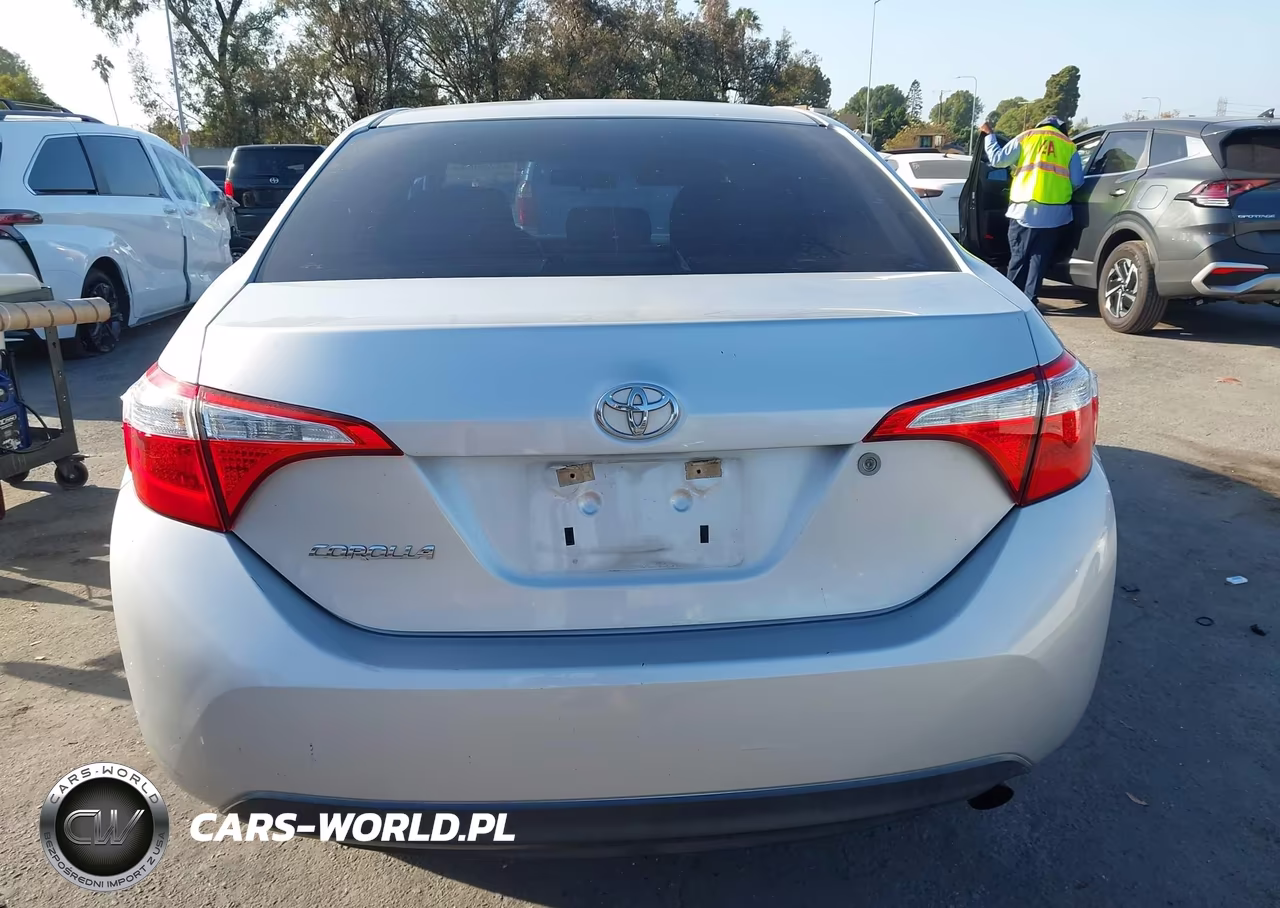 2016 Toyota Corolla L VIN:5YFBURHE2GP517107 - 17