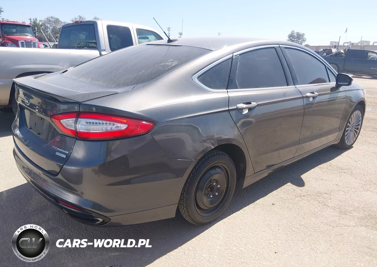 2015 Ford Fusion Titanium VIN:3FA6P0K91FR238004 - 4