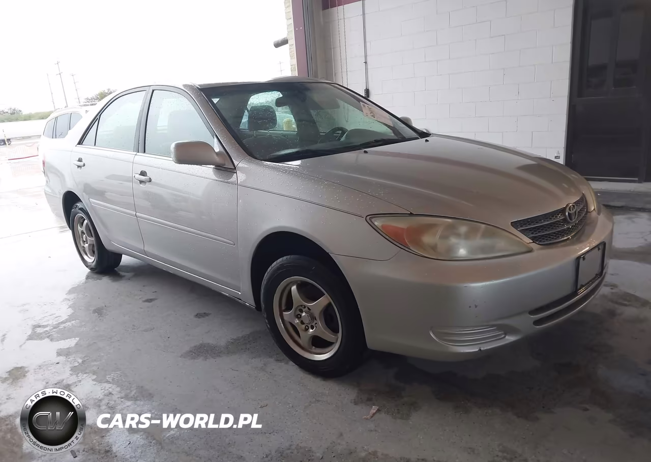 2003 Toyota Camry Le VIN:4T1BE32K03U118164 - 1