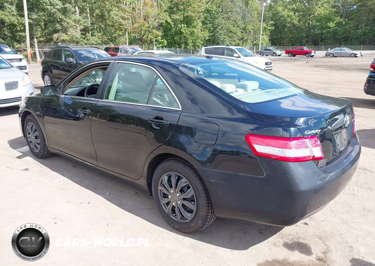 2010 Toyota Camry Le VIN:4T1BF3EK0AU092154 - 3
