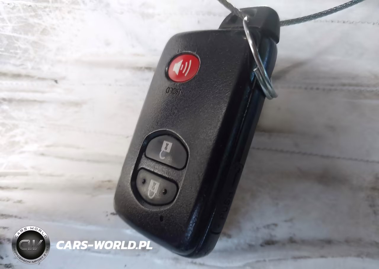 2014 Toyota Prius Two VIN:JTDKN3DUXE1804381 - 11