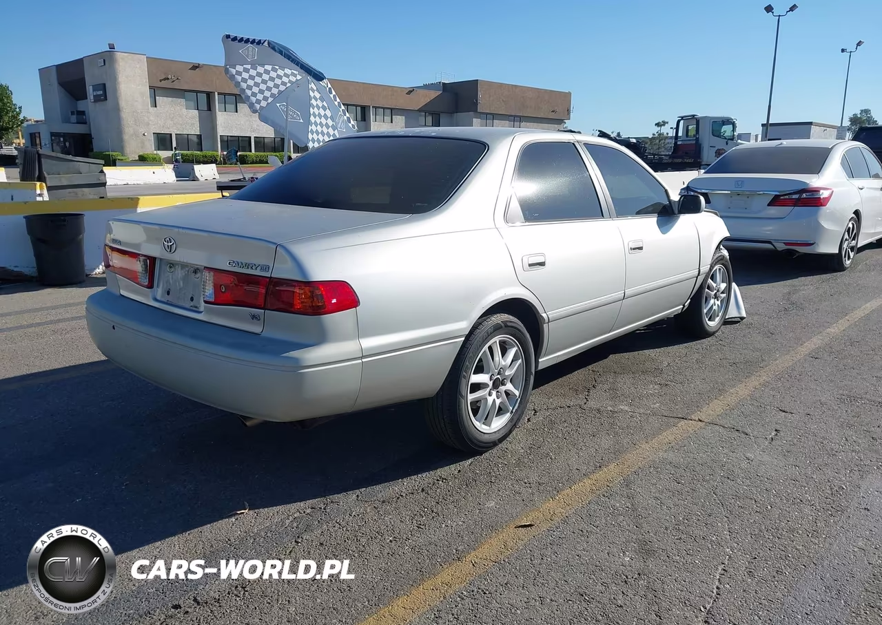 2001 Toyota Camry Xle V6 VIN:4T1BF28K91U959685 - 4
