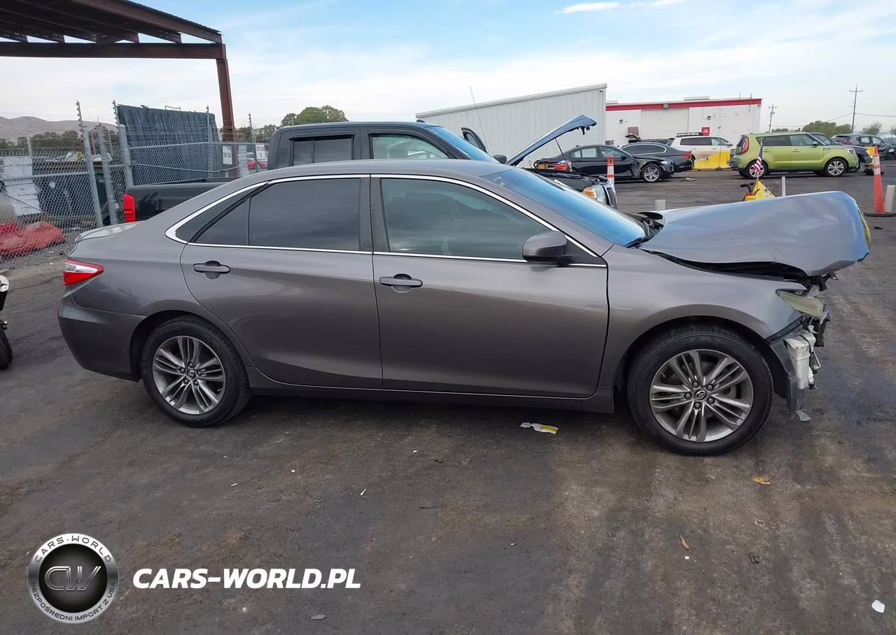 2015 Toyota Camry Se VIN:4T1BF1FK2FU972993 - 15