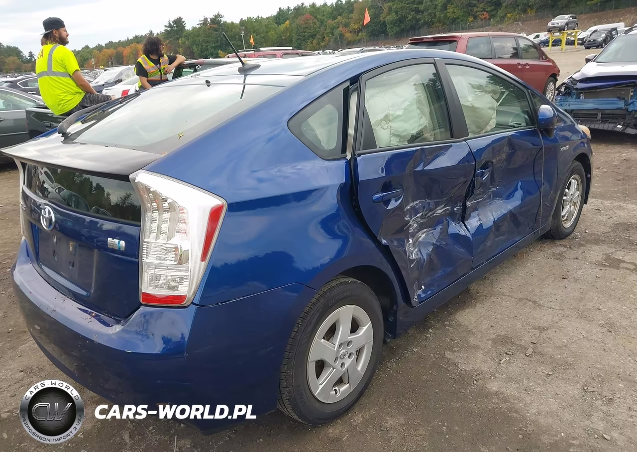 2010 Toyota Prius Iii VIN:JTDKN3DU8A0233411 - 4