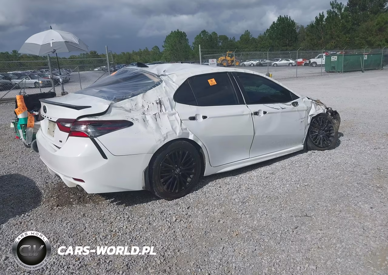 2021 Toyota Camry Se Nightshade Edition VIN:4T1G11AKXMU464084 - 4