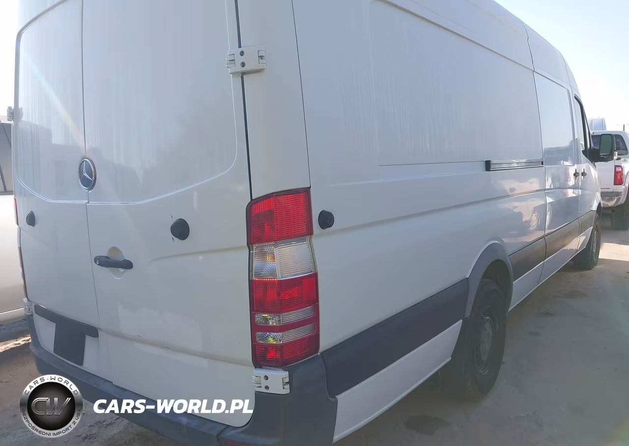 2016 Mercedes-Benz Sprinter 2500 VIN:WD3PE8DD1GP256459 - 4