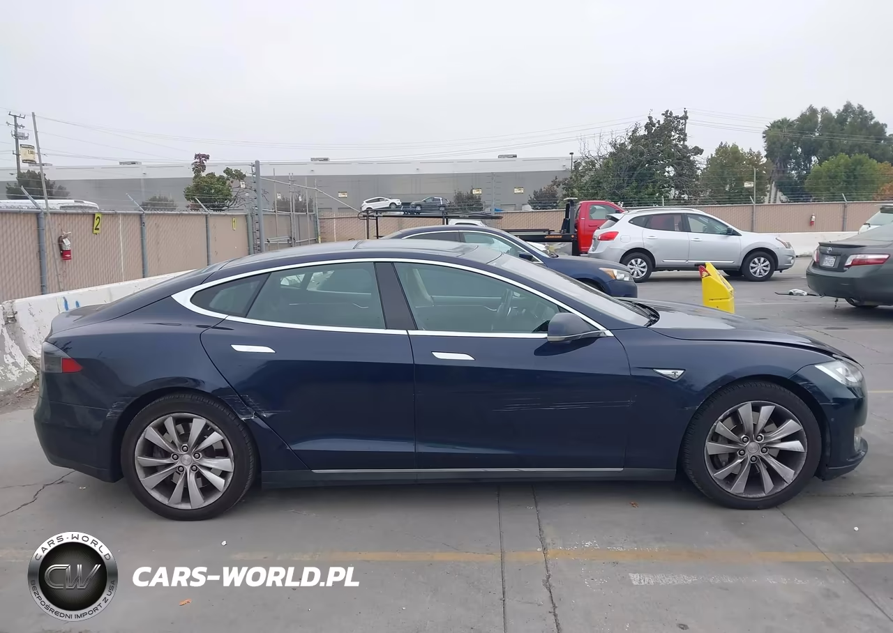 2015 Tesla Model S 60-70-85 VIN:5YJSA1S19FFP77028 - 13