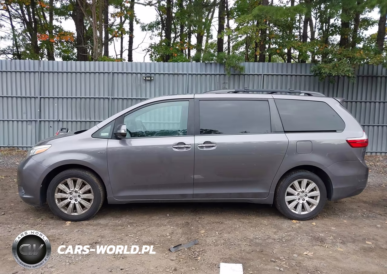 2017 Toyota Sienna Limited Premium 7 Passenger VIN:5TDDZ3DC4HS180640 - 15