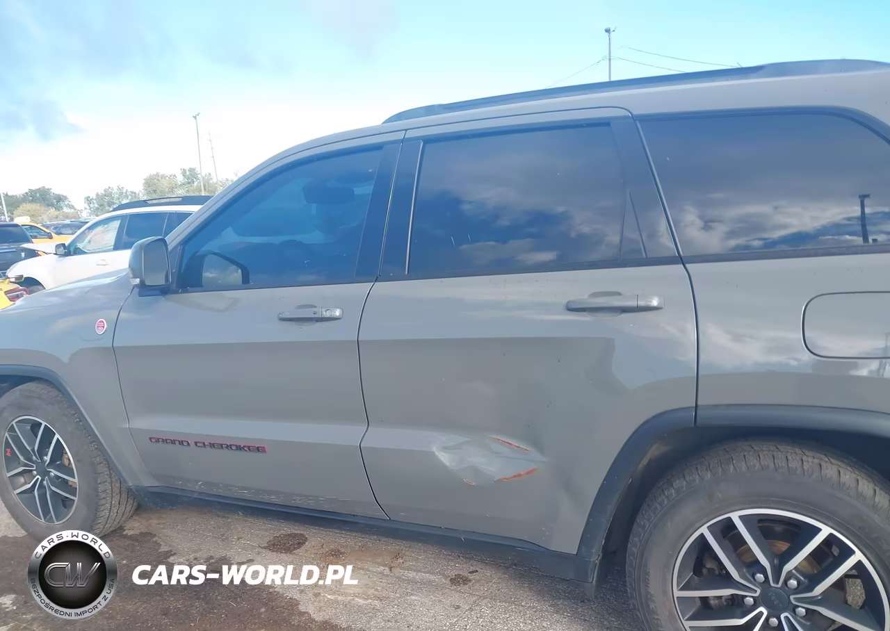 2020 Jeep Grand Cherokee Trailhawk 4X4 VIN:1C4RJFLG7LC231853 - 15
