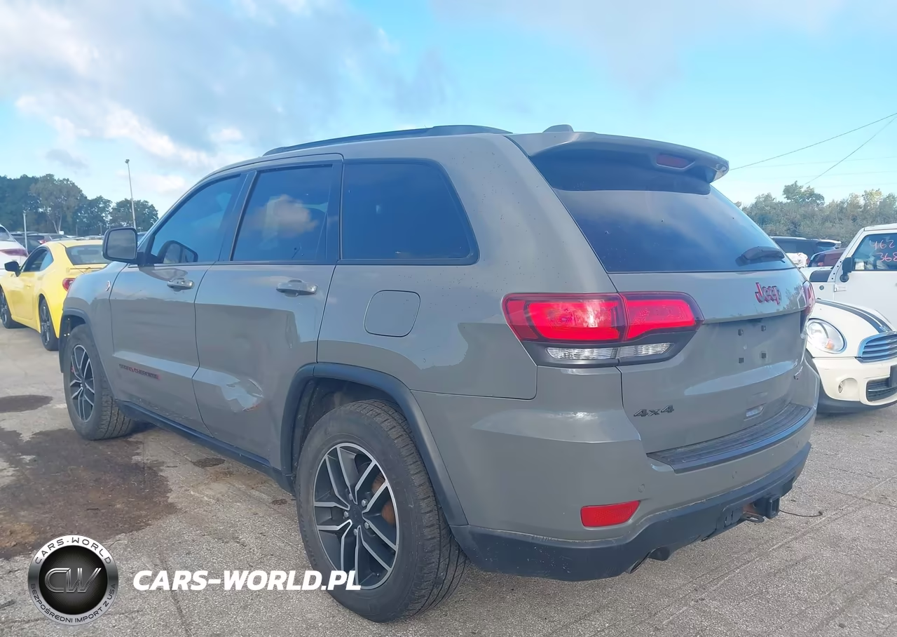 2020 Jeep Grand Cherokee Trailhawk 4X4 VIN:1C4RJFLG7LC231853 - 3