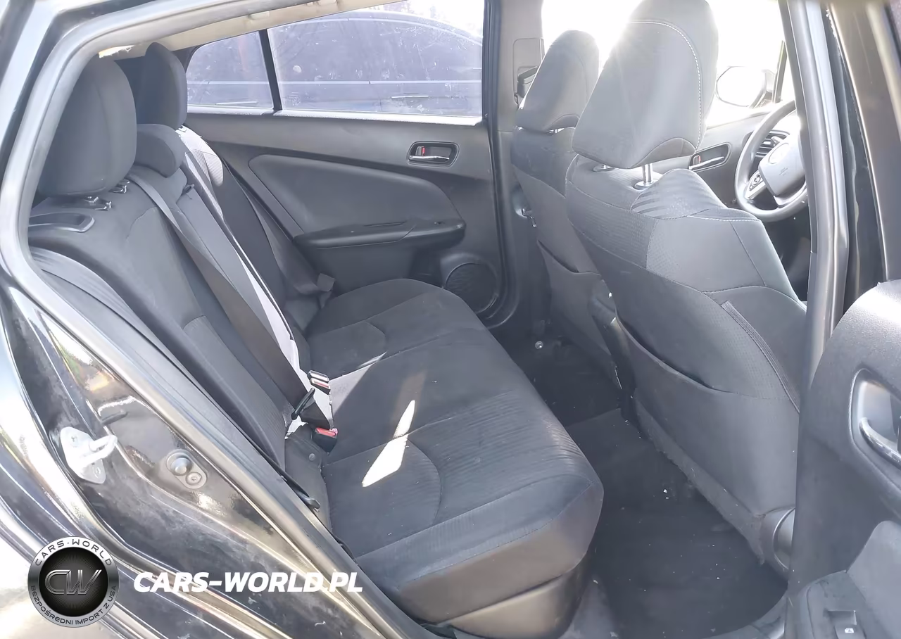2016 Toyota Prius Two VIN:JTDKBRFU6G3515112 - 8