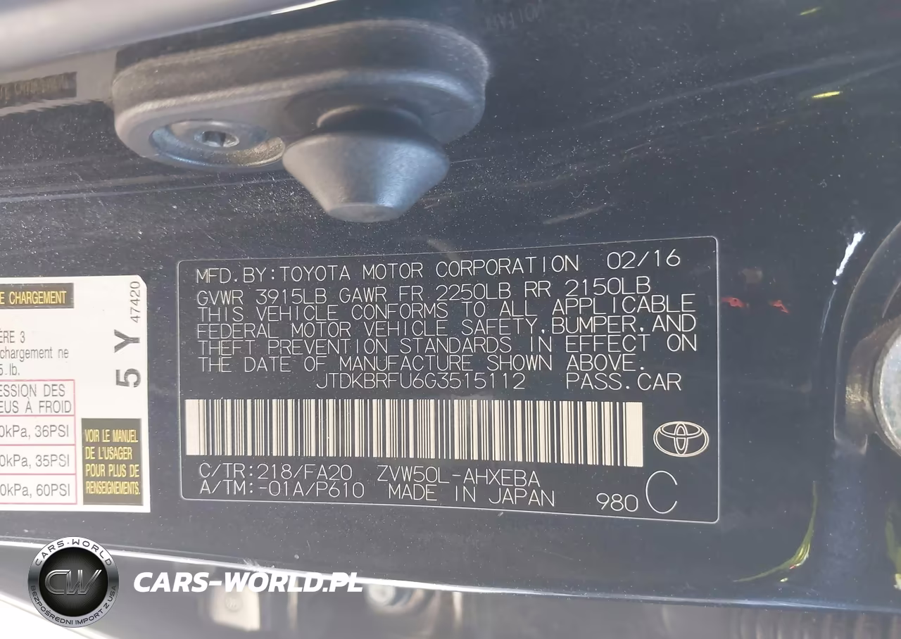 2016 Toyota Prius Two VIN:JTDKBRFU6G3515112 - 9