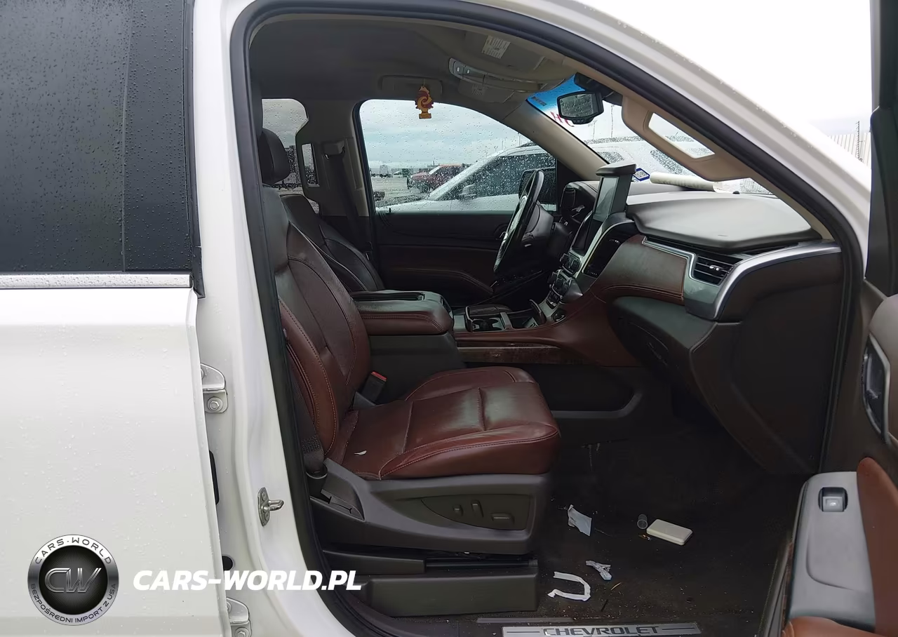 2019 Chevrolet Tahoe Premier VIN:1GNSCCKC4KR104439 - 5