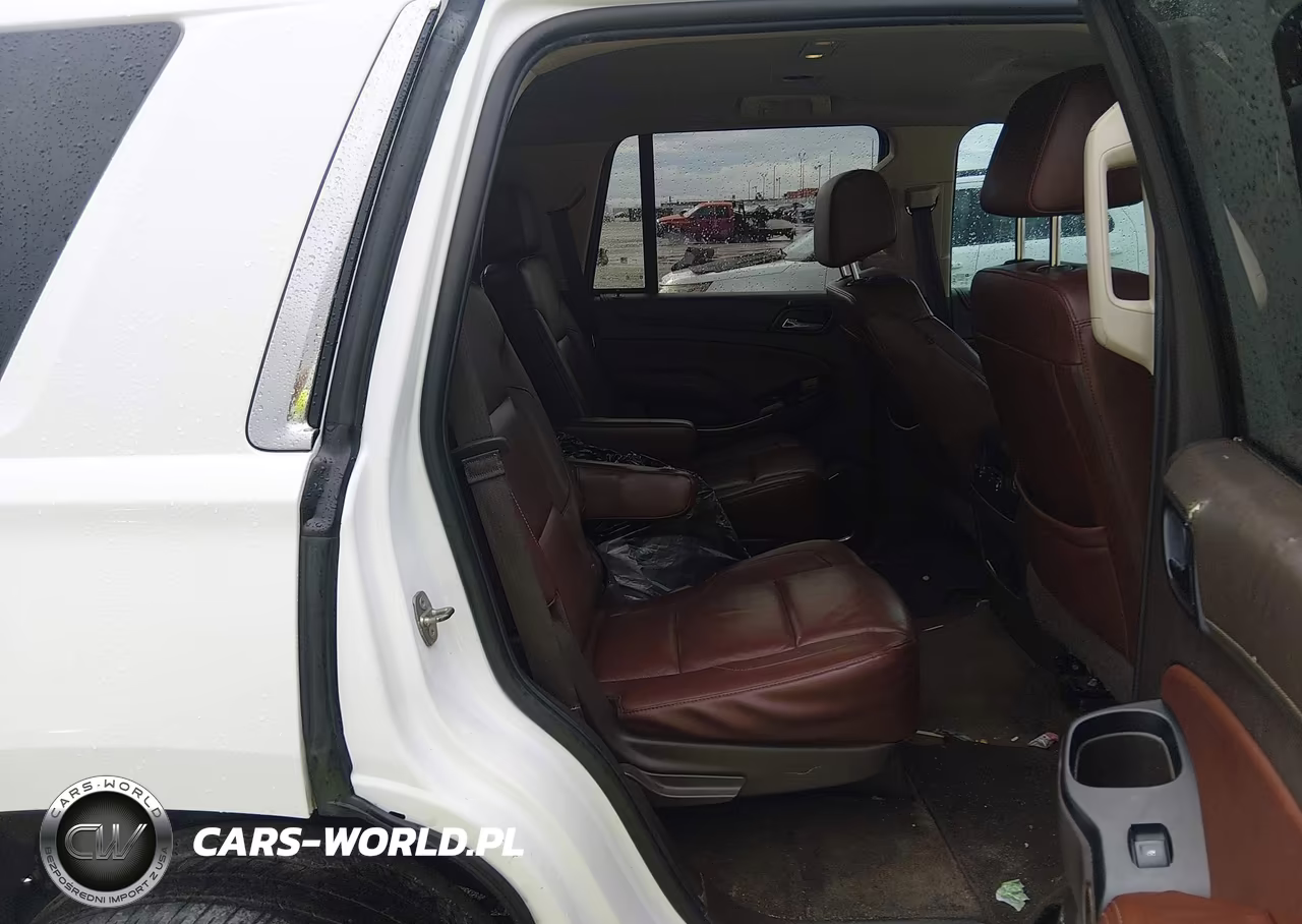 2019 Chevrolet Tahoe Premier VIN:1GNSCCKC4KR104439 - 8