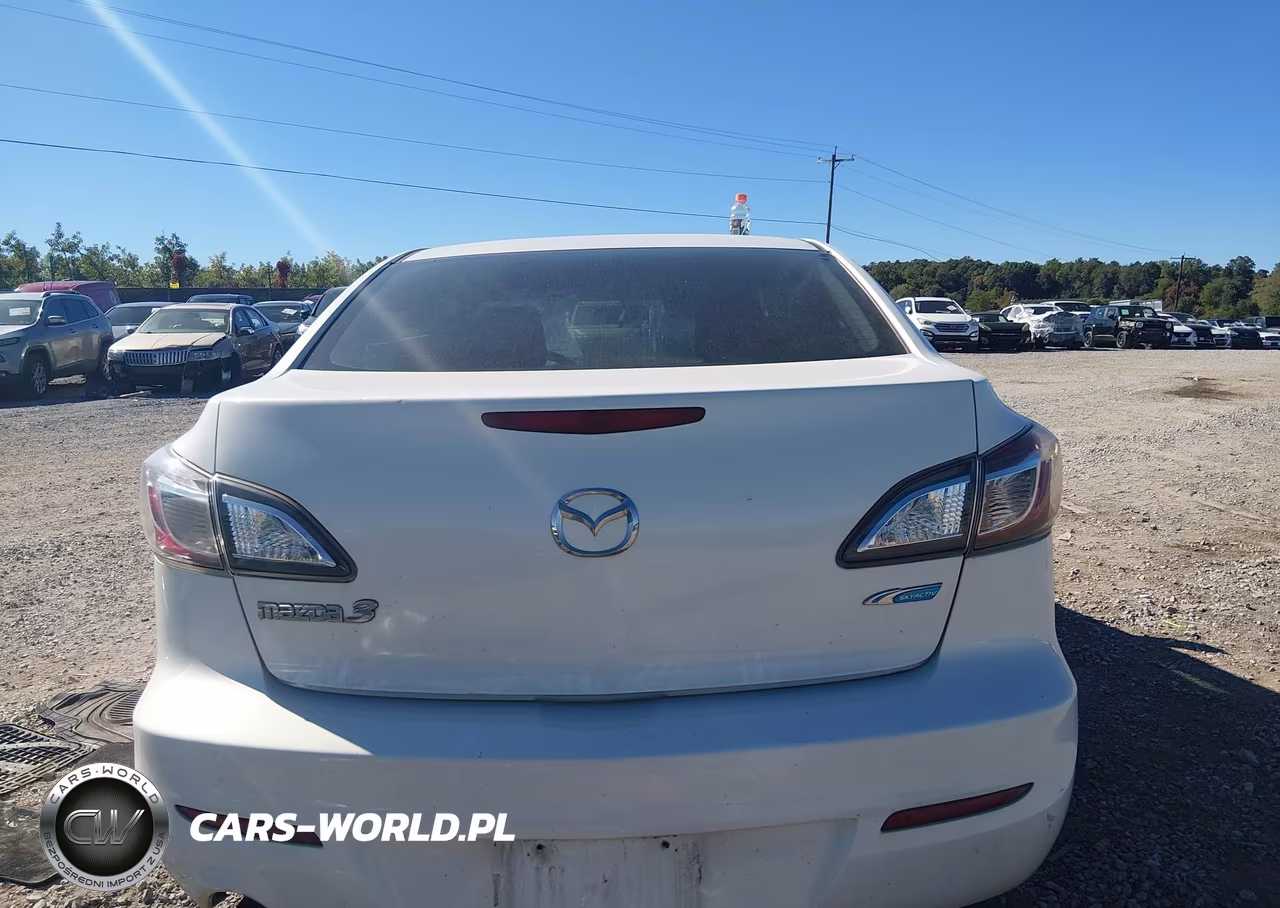 2013 Mazda Mazda3 I Sport VIN:JM1BL1UP5D1849120 - 16