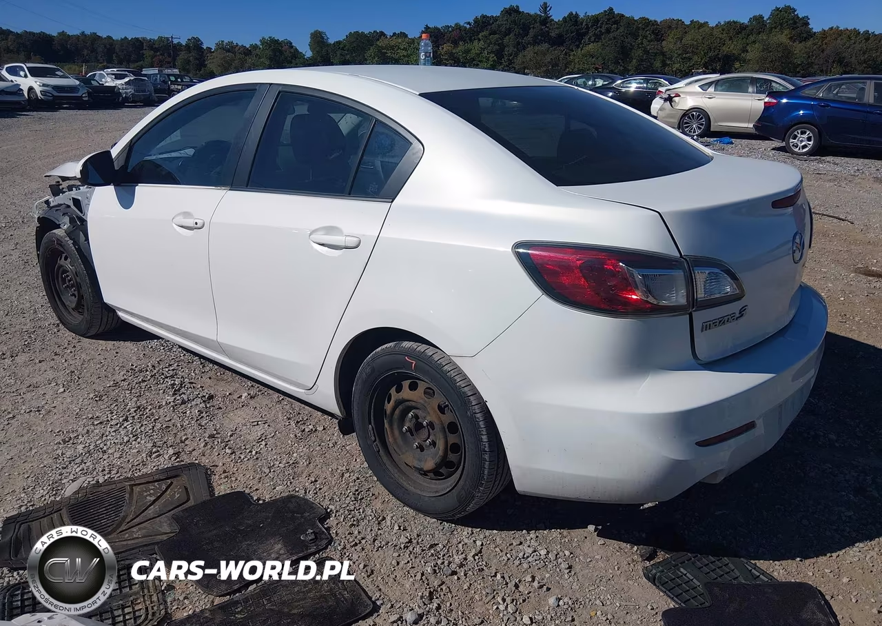 2013 Mazda Mazda3 I Sport VIN:JM1BL1UP5D1849120 - 3