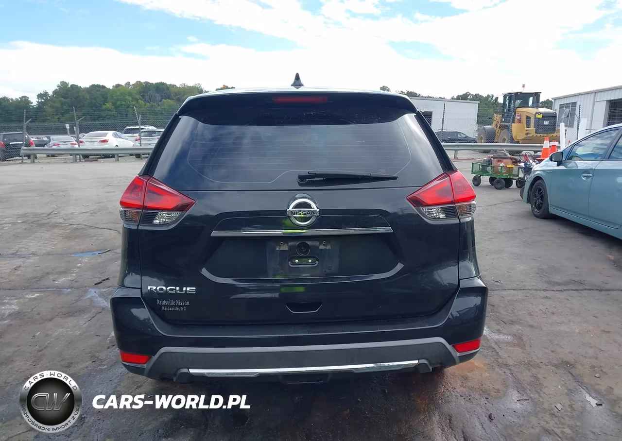2018 Nissan Rogue S VIN:KNMAT2MT0JP613126 - 16