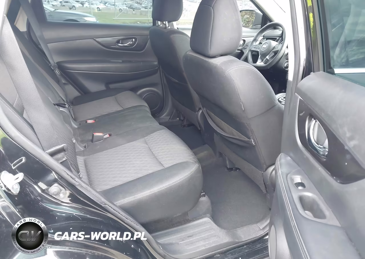 2018 Nissan Rogue S VIN:KNMAT2MT0JP613126 - 8