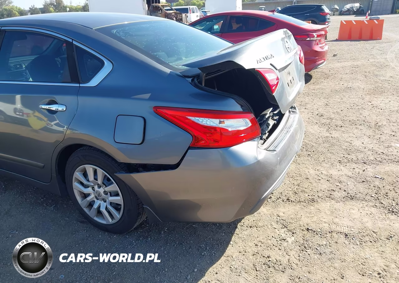 2017 Nissan Altima 2.5 S VIN:1N4AL3AP3HN349182 - 12