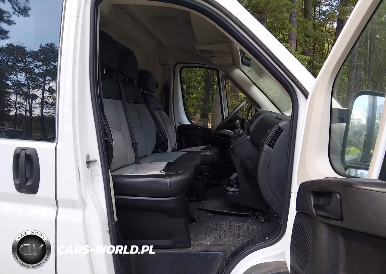 2014 Ram Promaster 1500 VIN:3C6TRVBG2EE102139 - 5