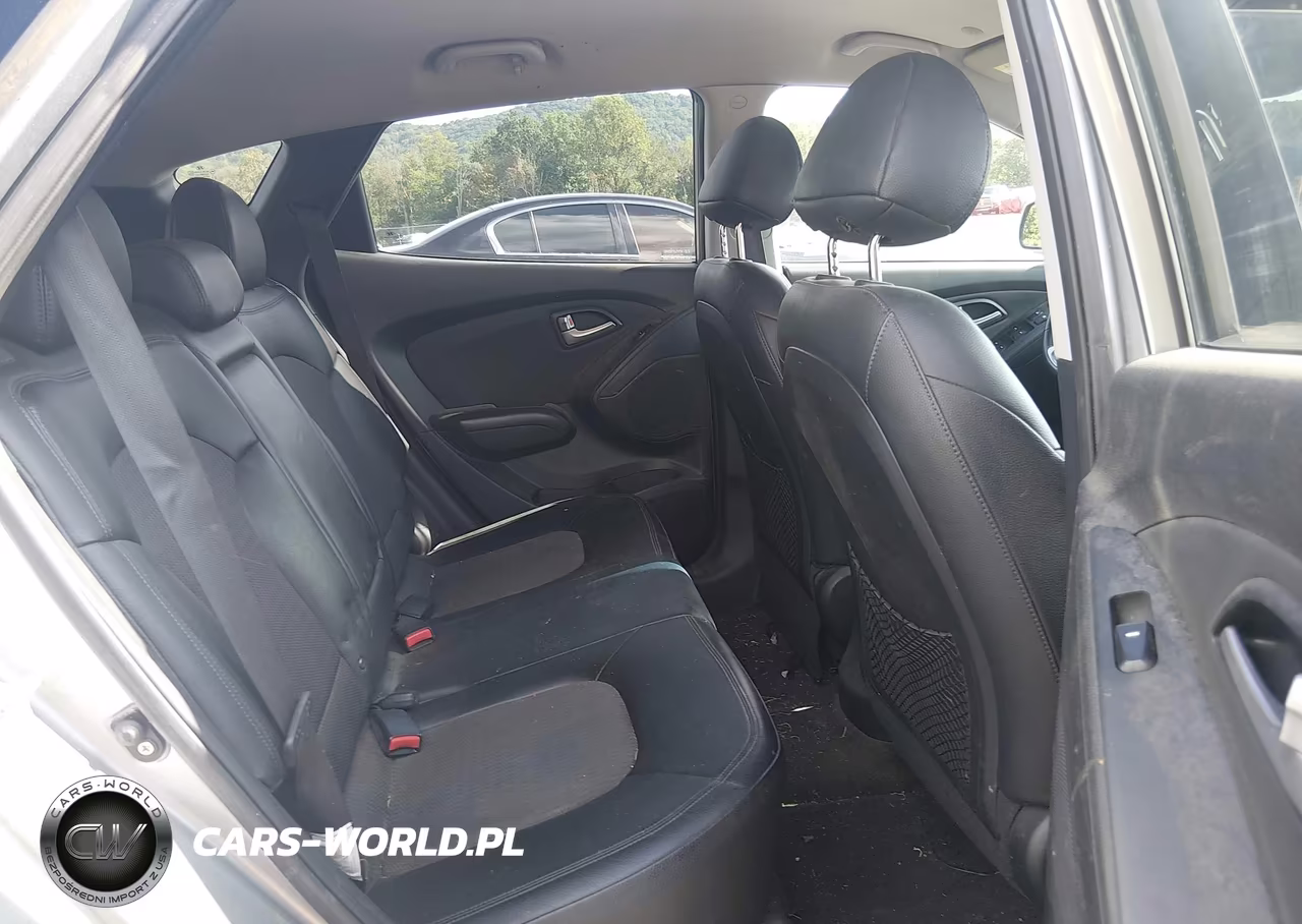 2011 Hyundai Tucson Gls VIN:KM8JU3AC1BU193656 - 8