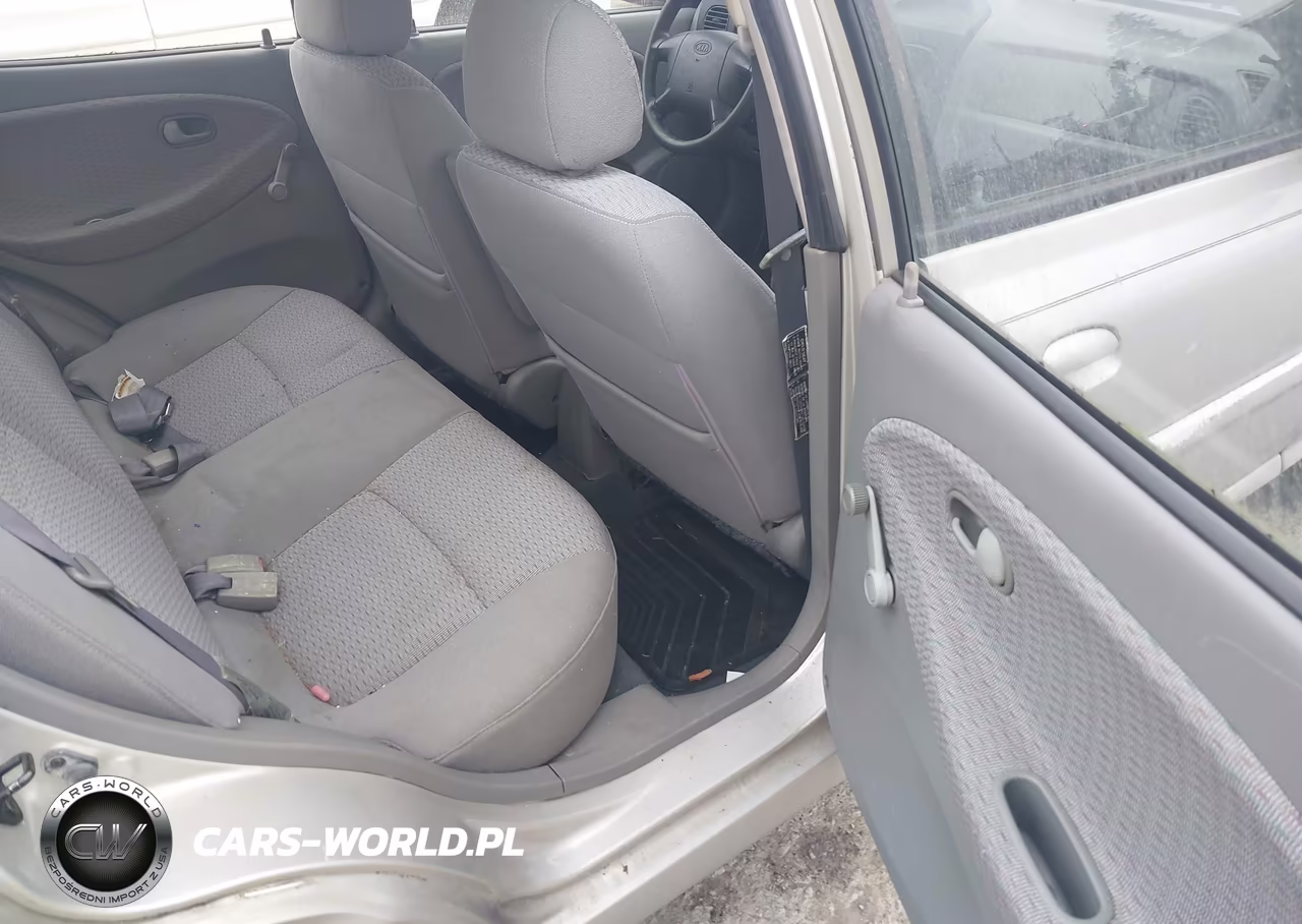 2001 Kia Rio VIN:KNADC123316035634 - 8