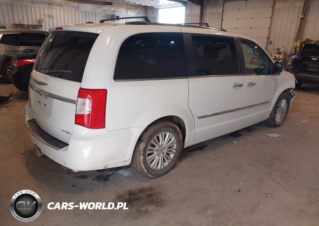 2014 Chrysler Town & Country Limited VIN:2C4RC1GG1ER290074 - 4