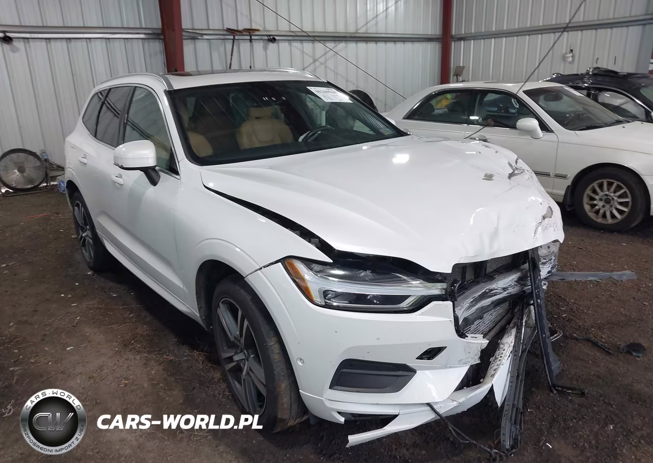 2019 Volvo Xc60 T5 Momentum – zdjęcie 1 z 17