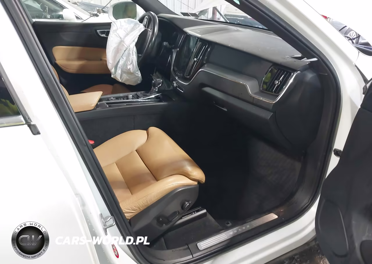 2019 Volvo Xc60 T5 Momentum VIN:LYV102RK5KB201693 - 5