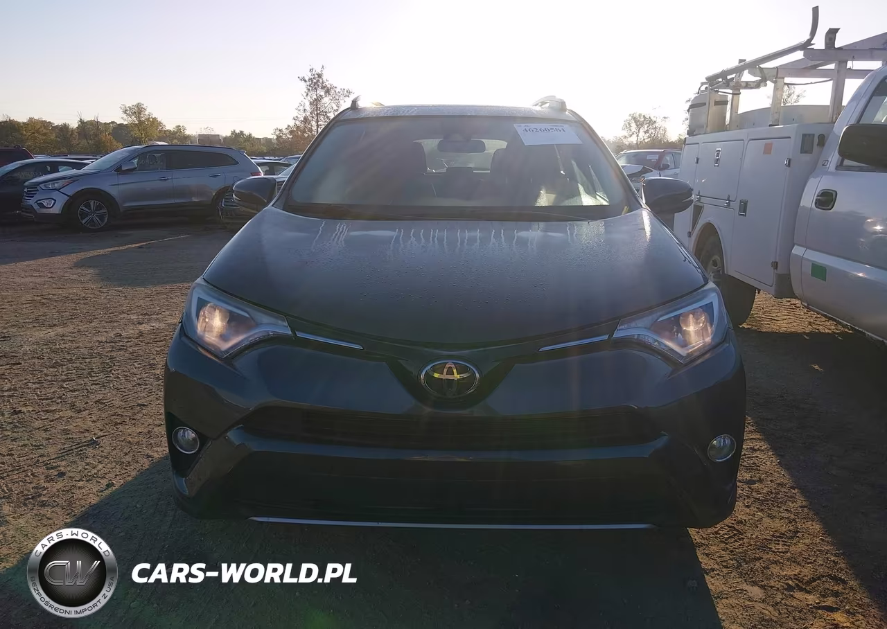 2018 Toyota Rav4 Xle VIN:2T3RFREV2JW731797 - 13