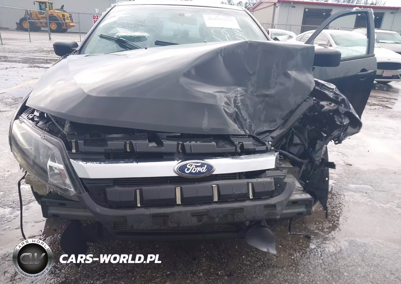 2012 Ford Fusion S VIN:3FAHP0GA7CR216290 - 10