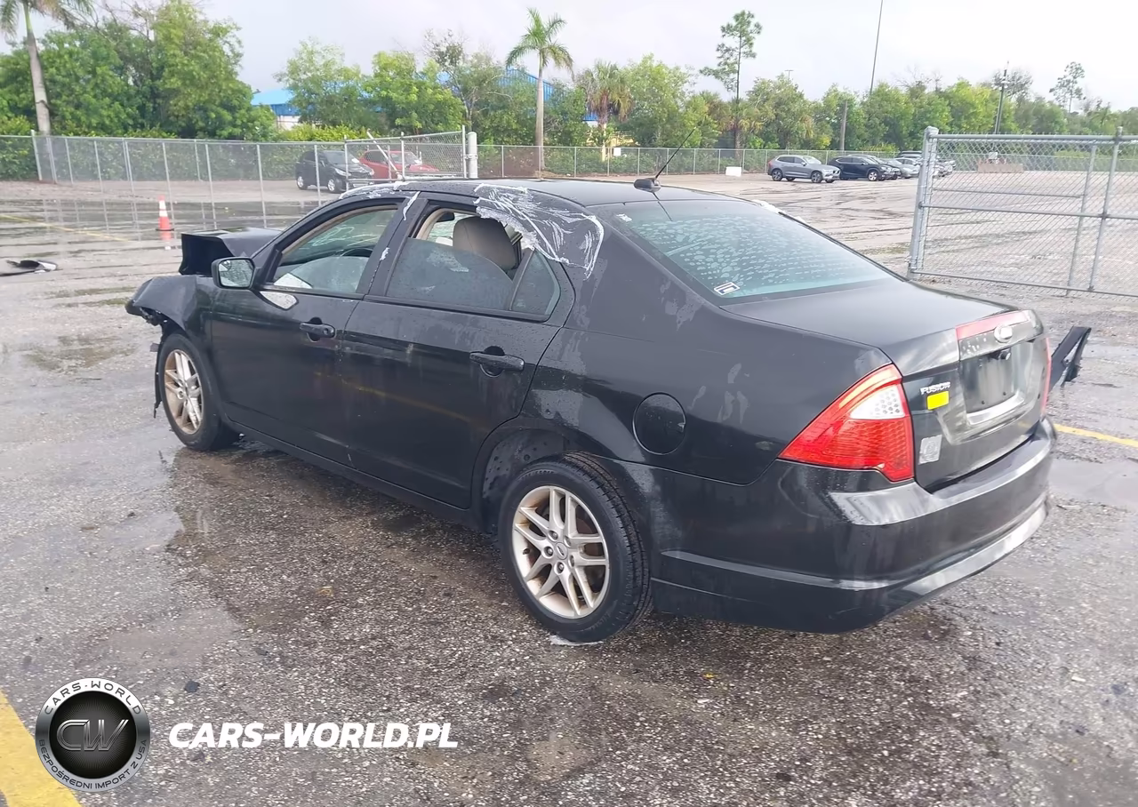 2012 Ford Fusion S VIN:3FAHP0GA7CR216290 - 3