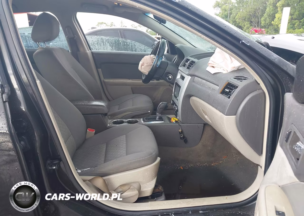 2012 Ford Fusion S VIN:3FAHP0GA7CR216290 - 5
