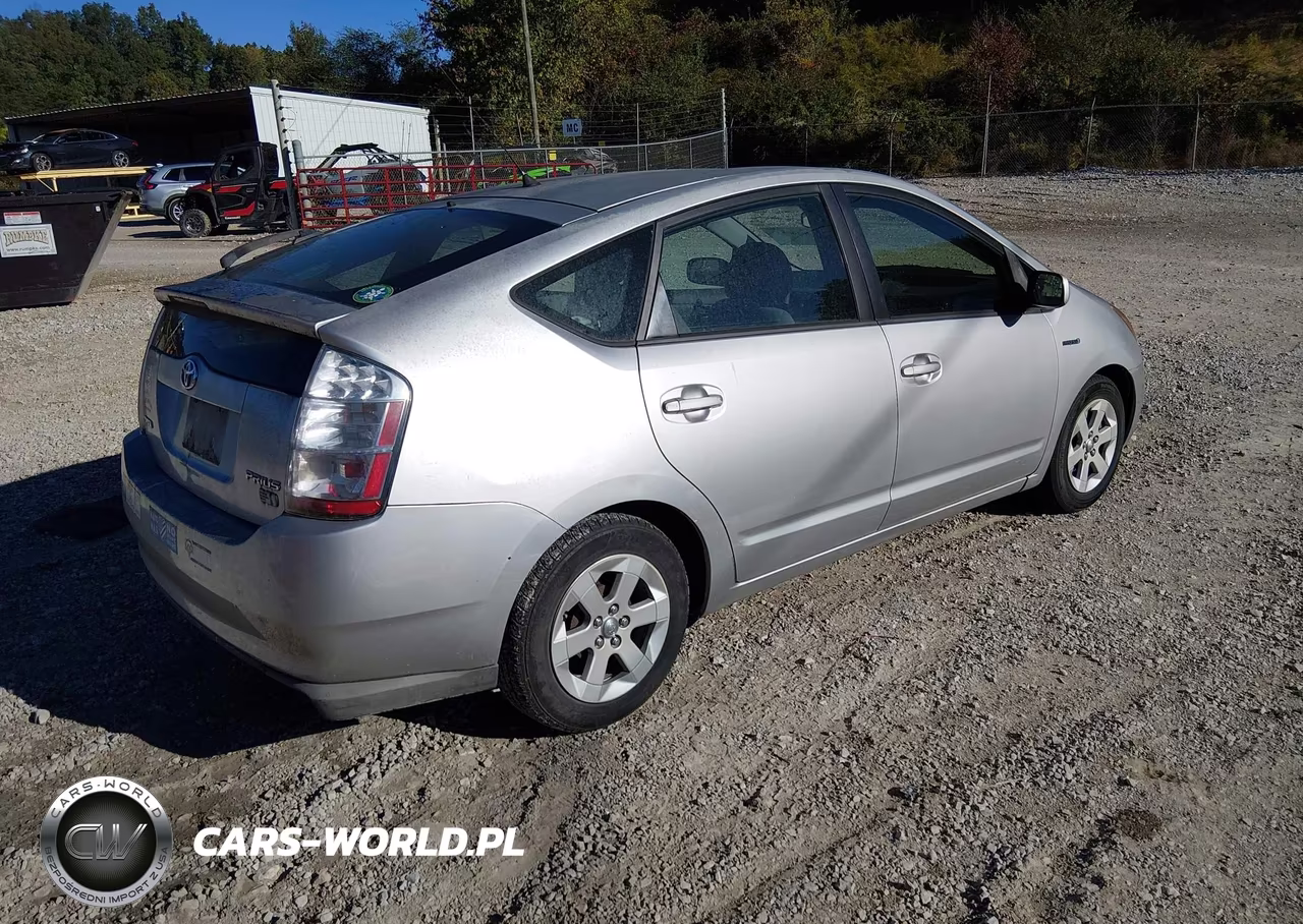 2008 Toyota Prius VIN:JTDKB20U183330256 - 4