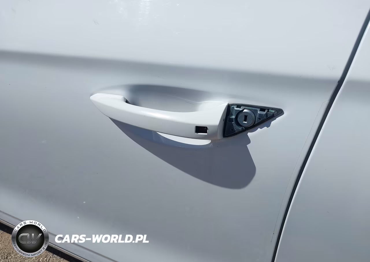 2019 Hyundai Ioniq Hybrid Blue VIN:KMHC65LC3KU122163 - 18