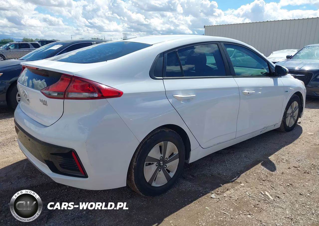 2019 Hyundai Ioniq Hybrid Blue VIN:KMHC65LC3KU122163 - 4