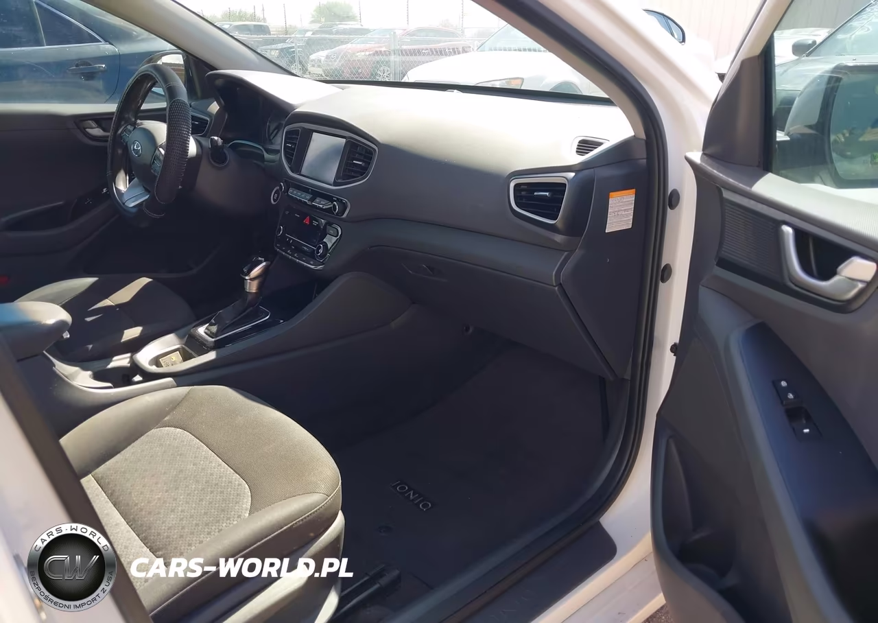 2019 Hyundai Ioniq Hybrid Blue VIN:KMHC65LC3KU122163 - 5