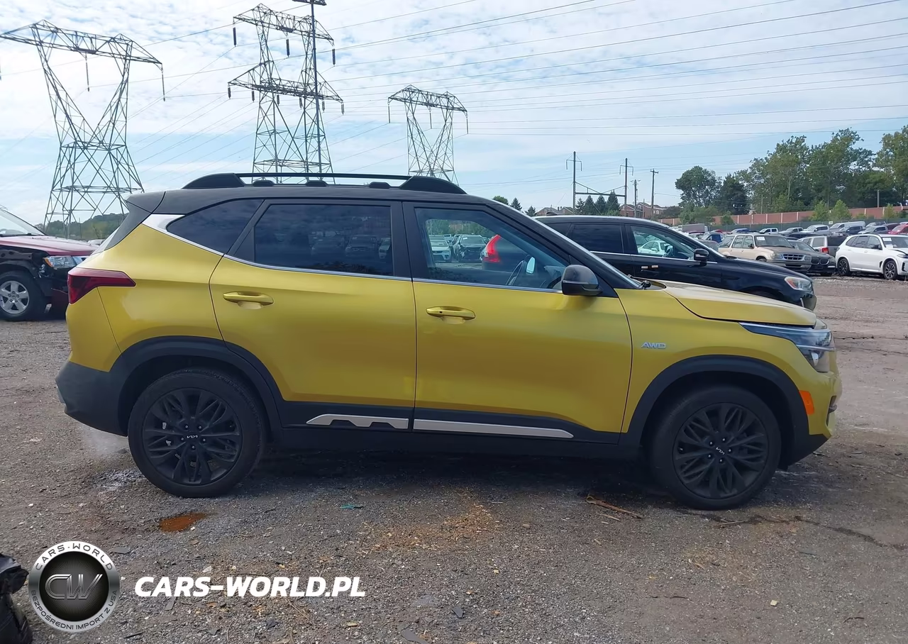 2023 Kia Seltos Nightfall Edition VIN:KNDEUCA23P7348209 - 13