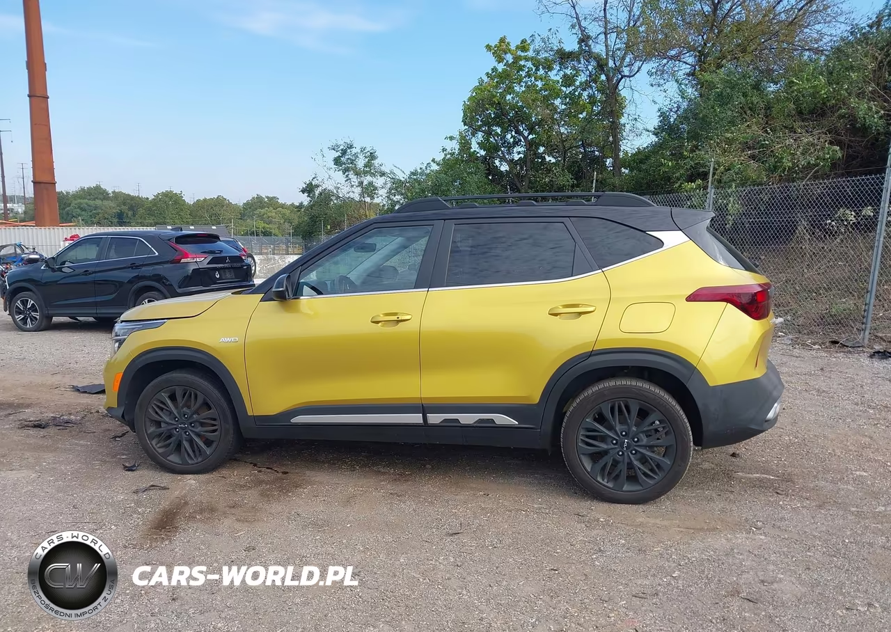 2023 Kia Seltos Nightfall Edition VIN:KNDEUCA23P7348209 - 14